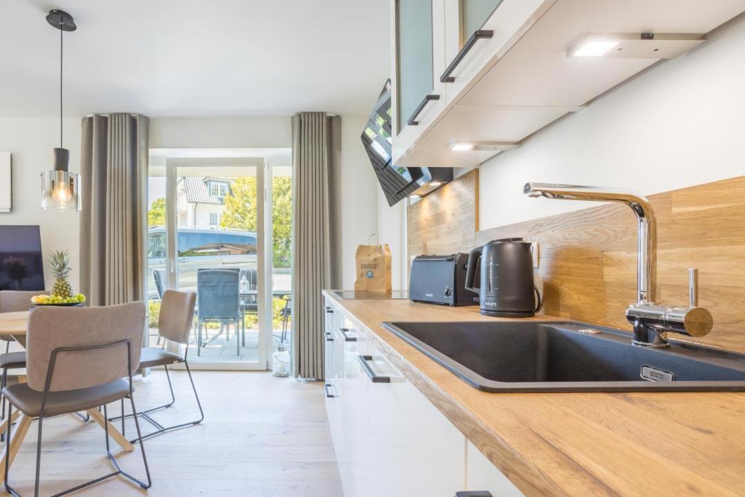 Villa Dornkamp 1 - Luxurioese Ferienwohnung Fuer 4 Personen Inklusive Sauna Und Garten Timmendorfer Strand Exterior foto
